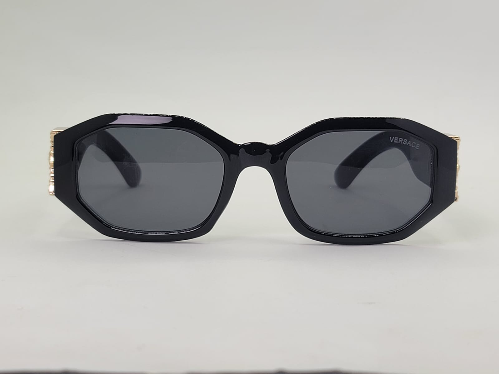 Designer   - Female - Black - hexa Square - Plastic - CR UV - Eyewear